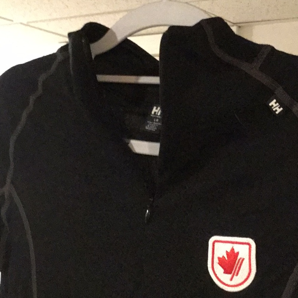 Helly Hansen Pullover - image 3